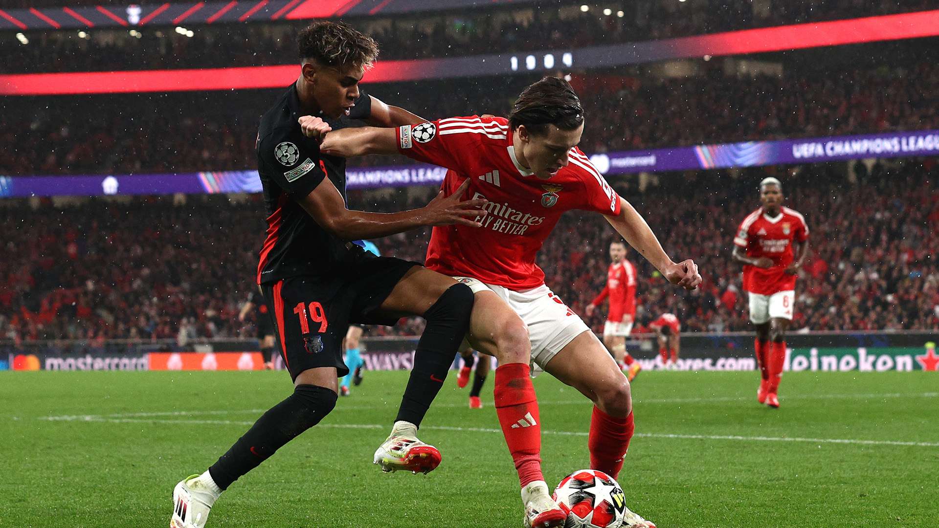 默契十足的 默契十足的